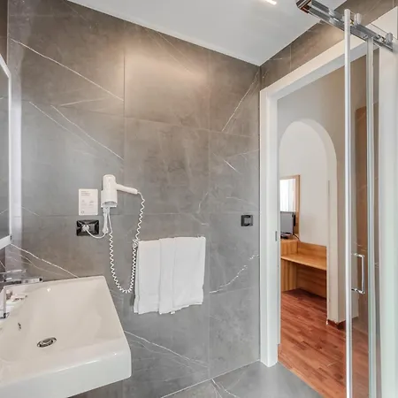 Hotel Hotiday Collection - 3*