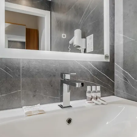 Hotiday Collection - Hotel Celle Ligure